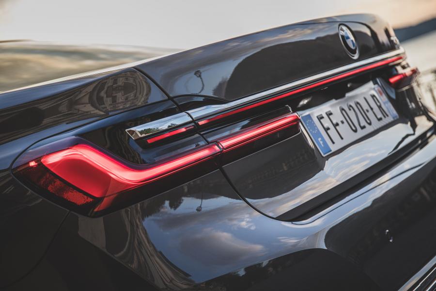 Детали экстерьера BMW 745e (G11) 2019 года  (WW) (фото 5 из 31)
